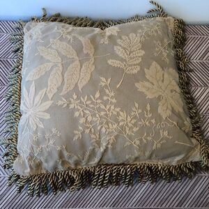 Vintage Tapestry Throw Pillow w/ Tassels Gold Tone Autumn Maple Leaf Print